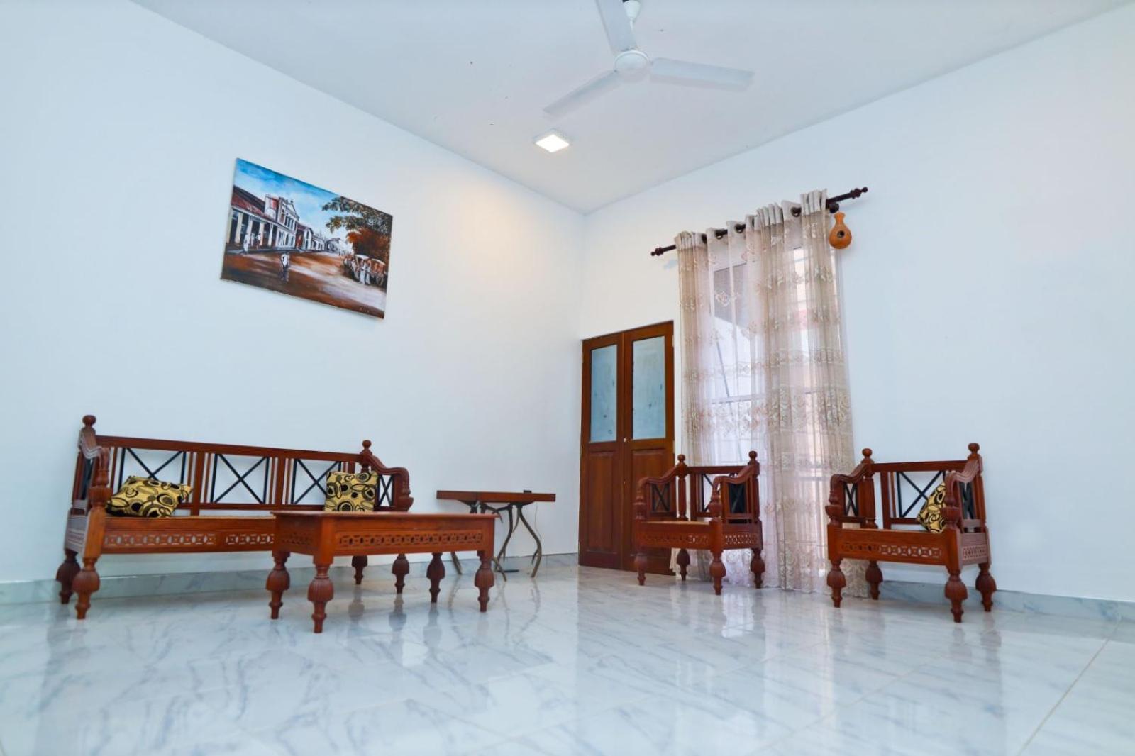 Thinaya Lake Resort Anurâdhapura Extérieur photo